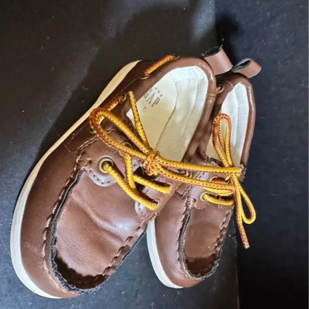Baby Gap Brown Boat Shoes Size 7